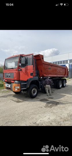 Водитель самосвала