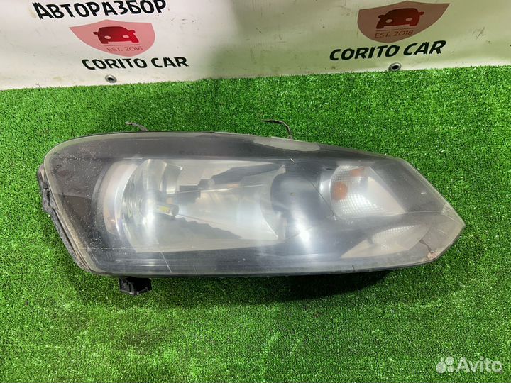 Фара правая Volkswagen Polo 5 sedan