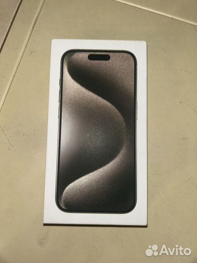 Коробка от iPone 15 pro (256)