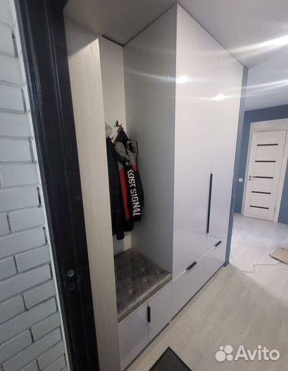 Шкаф распашной