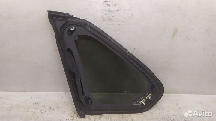 Стекло кузова заднее правое Toyota Rav4 XA50 2018