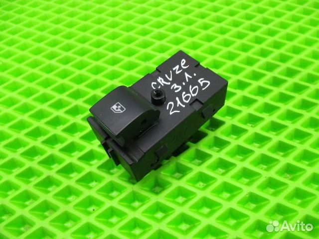 Кнопка стеклоподъемника Chevrolet Cruze 1 (J300)