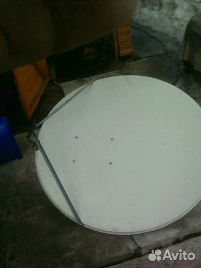 Спутниковая тарелка