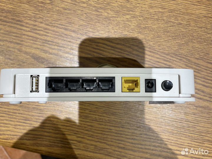 Роутер netgear N300 WNR2200