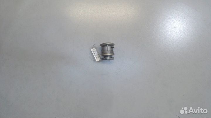 Клапан рециркуляции газов Audi A4 (B5), 1999