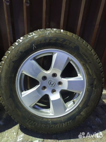 Колеса Bridgestone Blizzak DM-V2