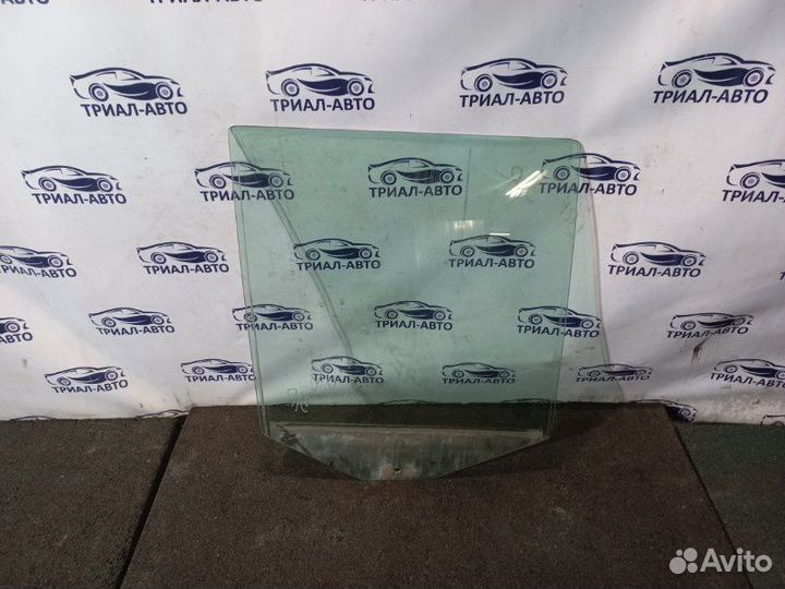 Стекло двери заднее правое Land Rover Freelander 2