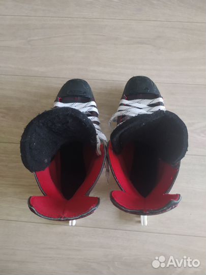 Хоккейные коньки bauer