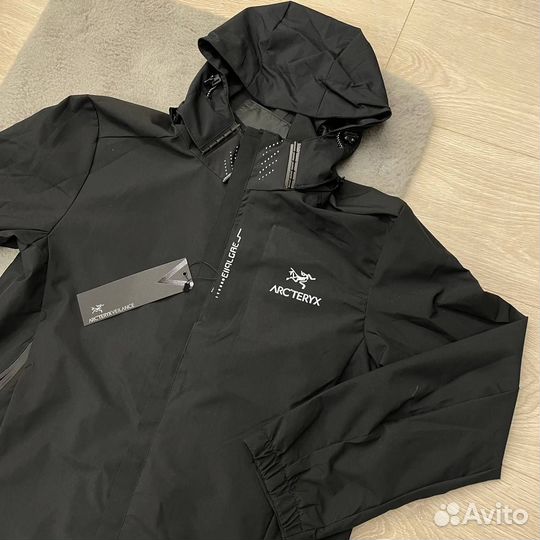 Ветровка arcteryx весна