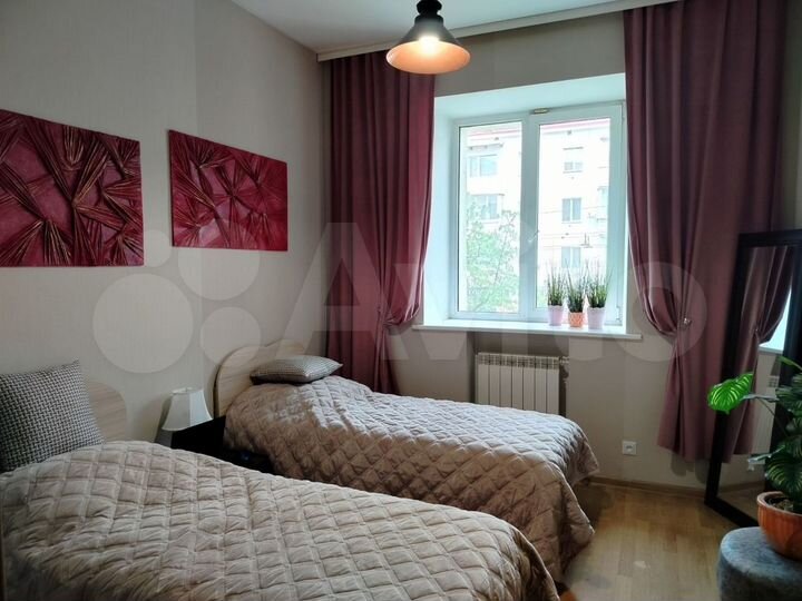 3-к. квартира, 97 м², 2/4 эт.