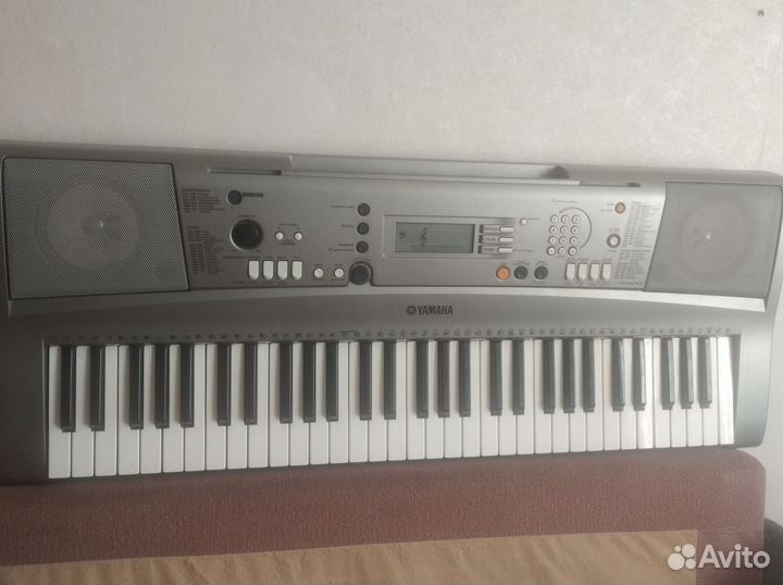 Синтезатор yamaha psr r300