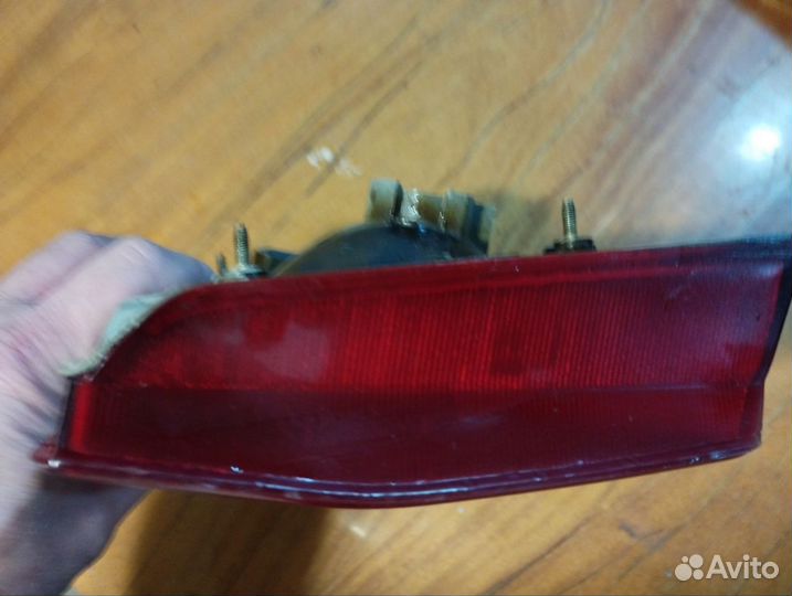 Фонари задние в крышку багажника Audi 80 B3