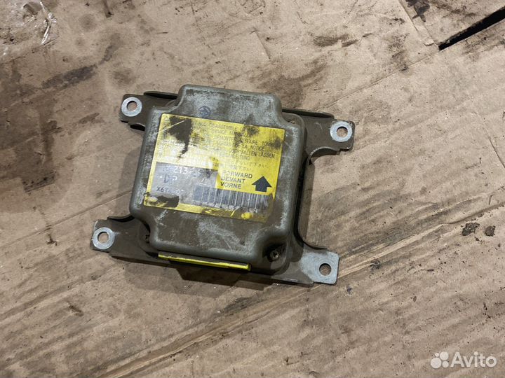Блок управления air bag Mitsubishi galant 8