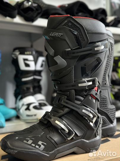 Шарнирные Мотоботы Leatt 5.5. черные