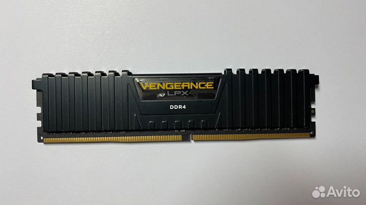 Оперативная память Corsair Vengeance 8 Гб DDR4