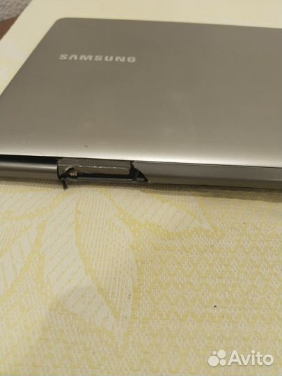 Ноутбук Samsung NP 530U3B