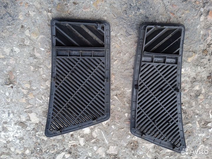 Заглушка для динамиков торпедо Опель кадетт Е