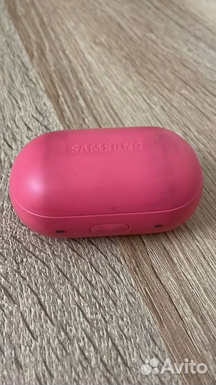 Беспроводные наушники Samsung Gear IconX SM-R140