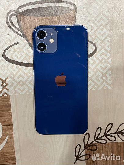 Телефон iPhone 12 mini