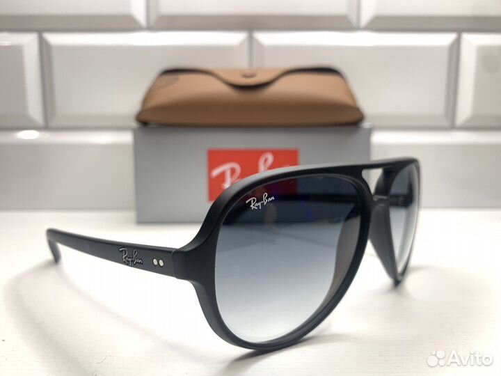 Очки Ray Ban 4125 Cats 5000