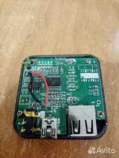 Мини колонка Ritmix SP-210. Полурабочая