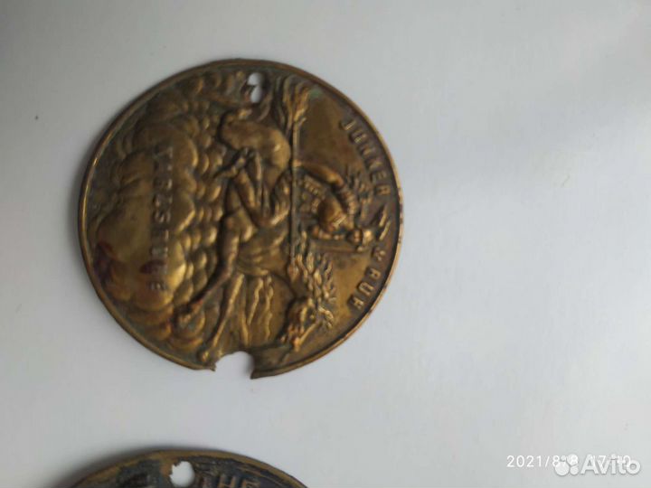 Эмблема,шильдики от швейных машин