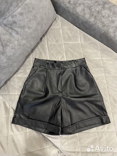 Кожаные шорты