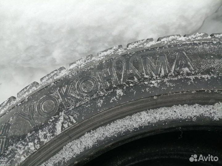 Yokohama 104ZR 205/55 R16