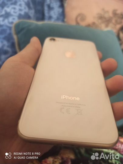Телефон iPhone 8 64 gb