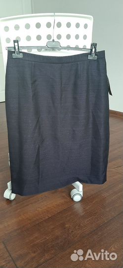 Костюм женский с юбкой 50-52