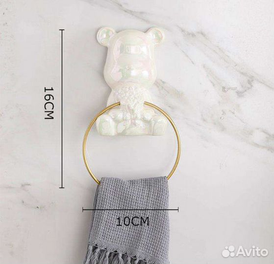 Держатель для полотенец Bearbrick