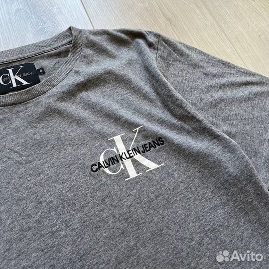 Футболка Calvin Klein Jeans