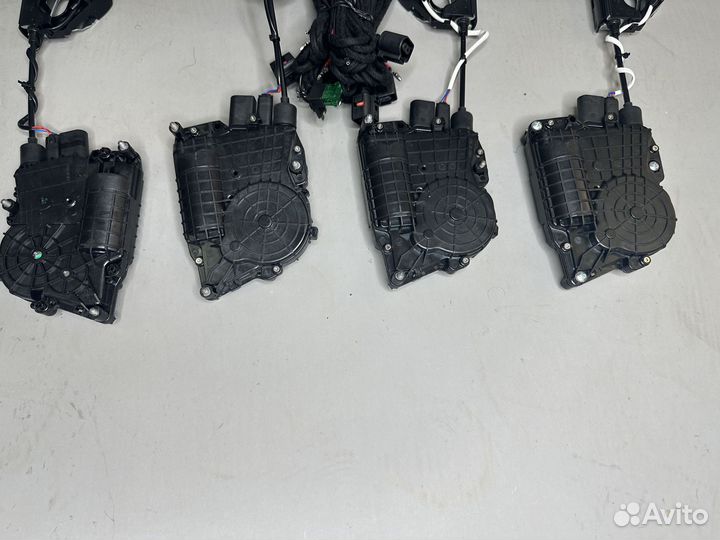 Доводчики дверей BMW F06 F12 F13 M6 присоски