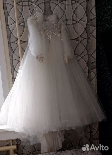 Свадебное платье 44-46 пышное
