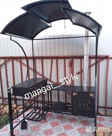 Мангал с крышей