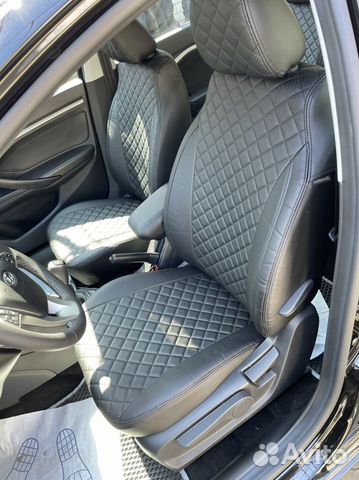 Чехлы из экокожи на Весту