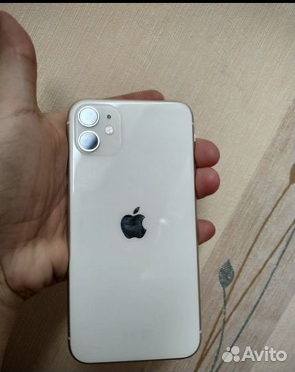 iPhone 11