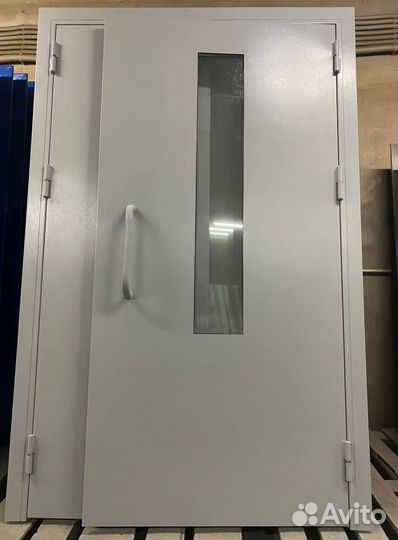 Тамбурная входная дверь