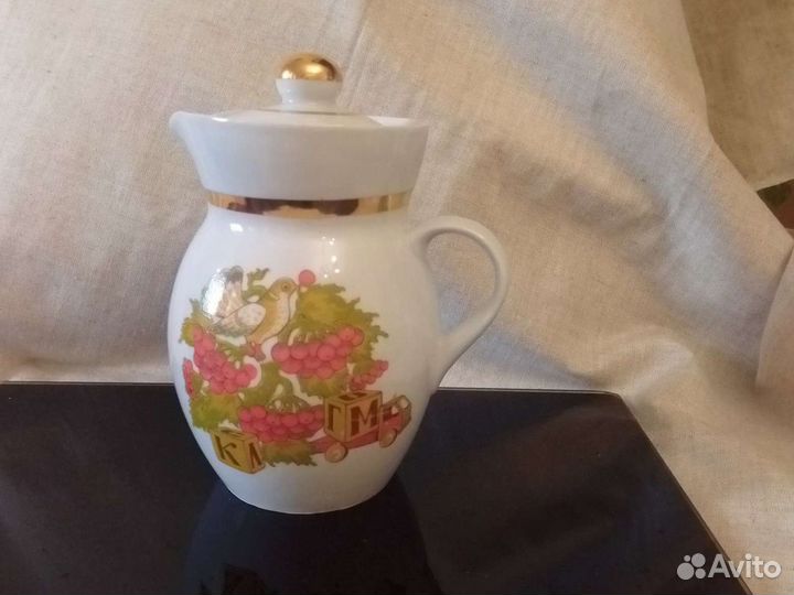 Кувшин фарфоровый для молока СССР