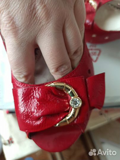 Туфли-босоножки женские р. 38