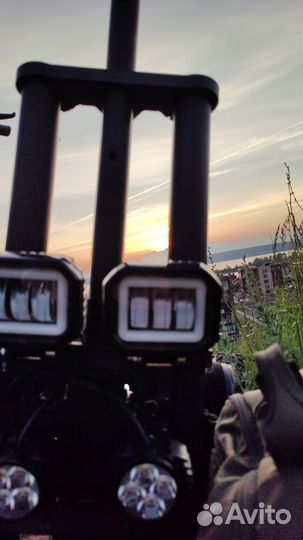 Электросамокат трехмоторный