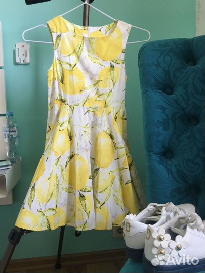 Красивое модное платье для девочки. Замеры указаны
