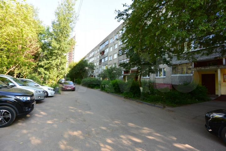 2-к. квартира, 54 м², 2/5 эт.