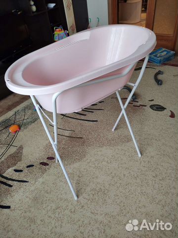 Ванночка для купания с подставкой
