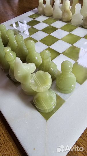 Шахматы резные