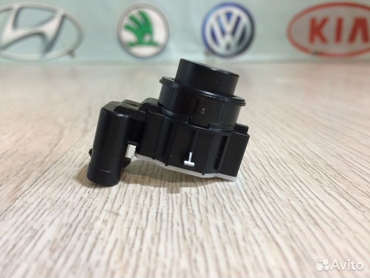 VAG Tiguan 16- Skoda Kodiaq 2017 Датчик парковки