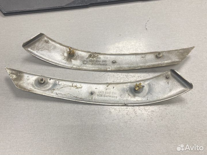 Накладка задней стойки Audi 100 45 кузов