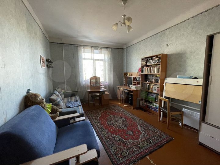 Комната 57 м² в 2-к., 3/5 эт.