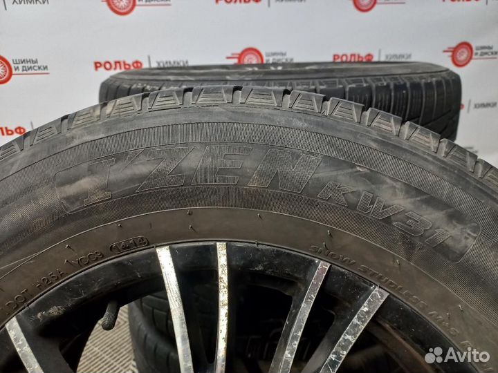 R17 Kumho I'ZEN KW31 235/65, PCD 5x115 DIA 70.2