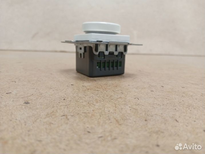 Терморегулятор 10А ABB Zenit N2240.3 BL